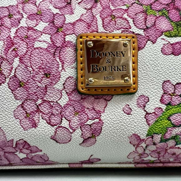 Dooney and Bourke Gorgeous Convertible Bag With Lavender Hydrangea Flowers - Picture 3 of 14